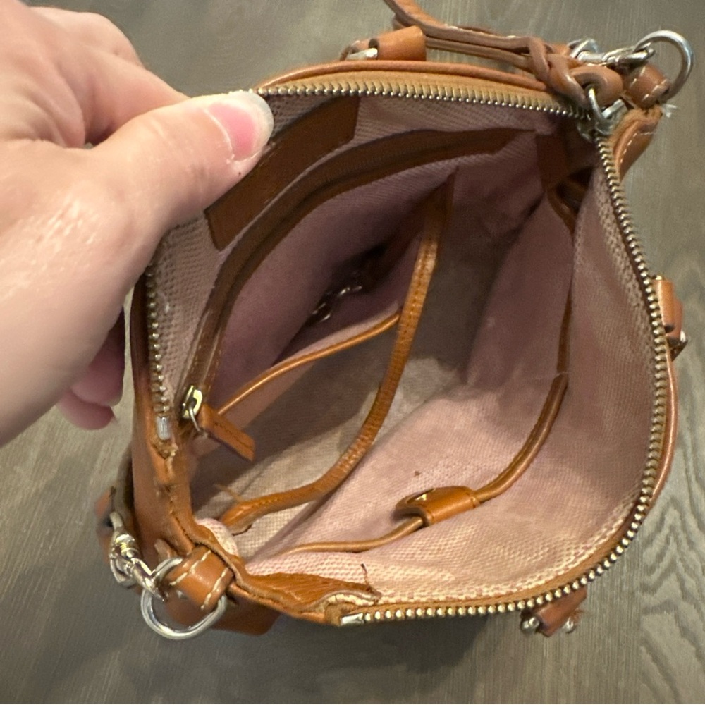 Dooney & Bourke Pebble Leather Satchel with‎ Crossbody Tan - Picture 4 of 16